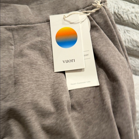 Vuori Elevation gray women’s trouser - Picture 4 of 4